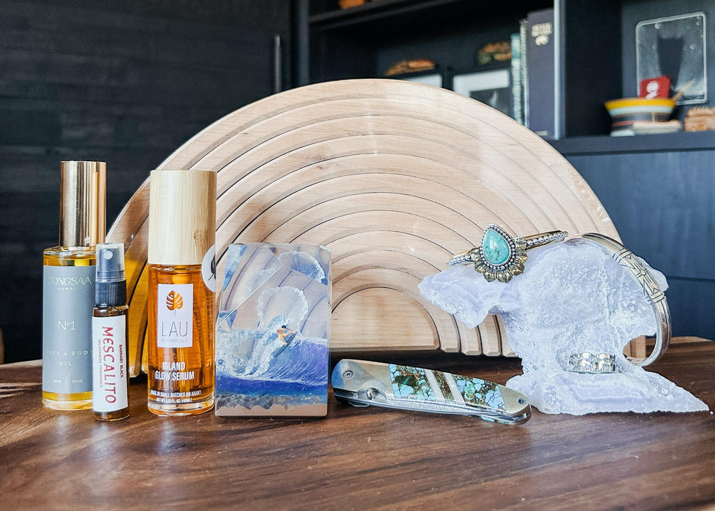 Holiday Gift Guide For the Conscious Shopper