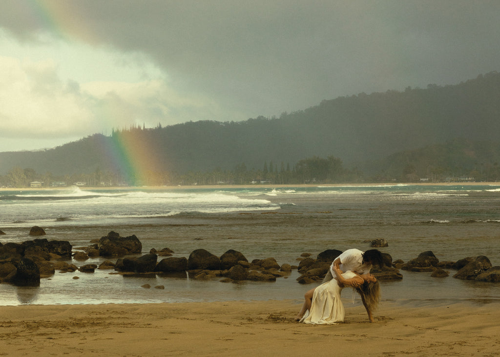 Valentine's Day in Hawaii: Date Ideas & Gift Inspo