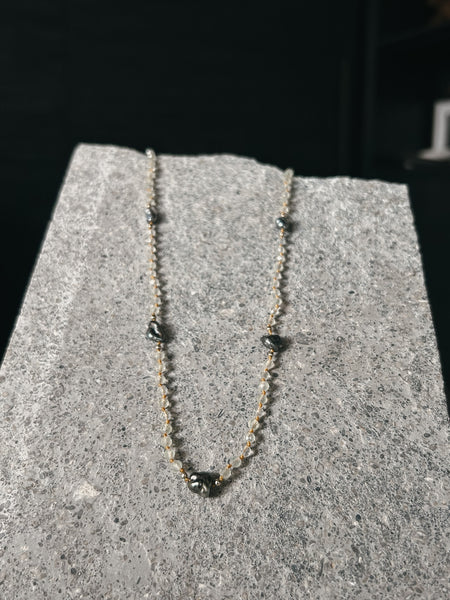 Tahitian kasha and prehnite necklace made in Kauai, Hawaii.