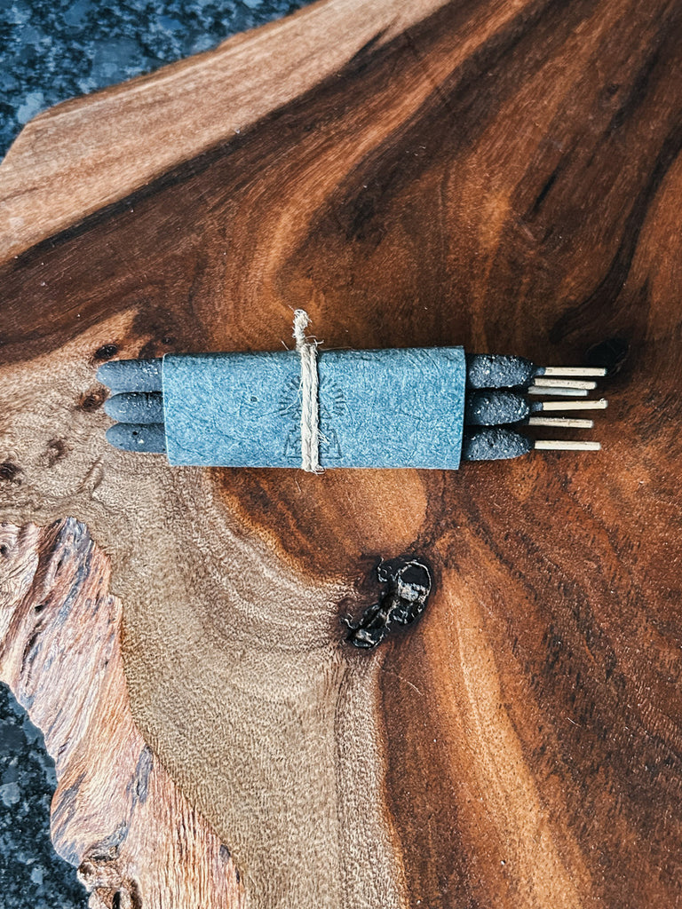 'White Sage' incense bundle.